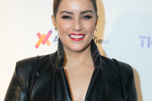 Lucie Jones, Dan Wooller