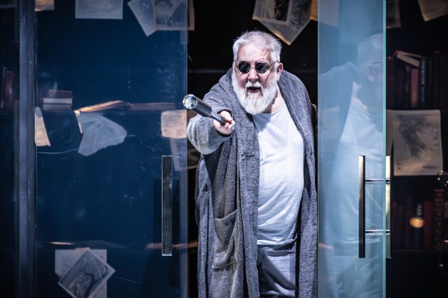 397772 Titus Andronicus Production Photos 2025 2025 Utilisation du Web