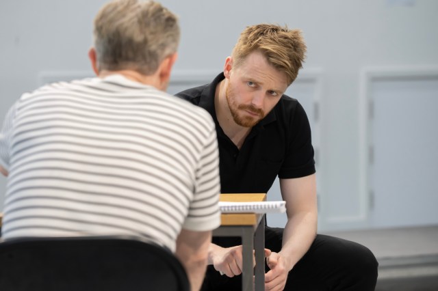 Jack Lowden en répétitions pour la cinquième étape