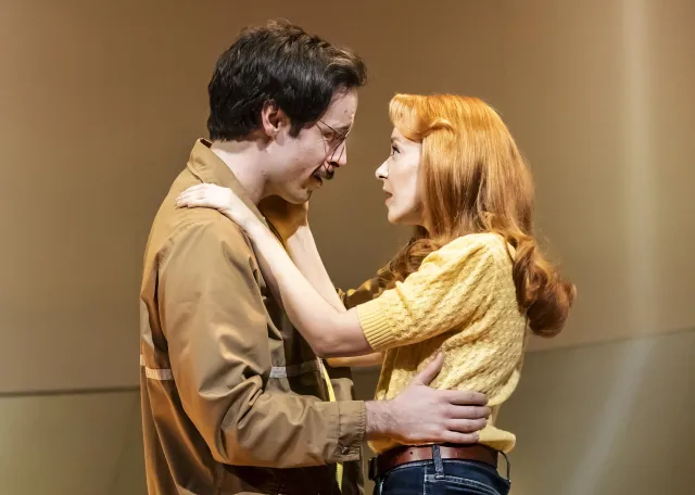 Charlie McCullagh and Evelyn Hoskins in 42 Balloons