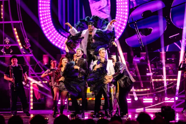 Natasha, Pierre and The Great Comet of 1812 perform at the Olivier Awards with Mastercard (c) Danny Kaan