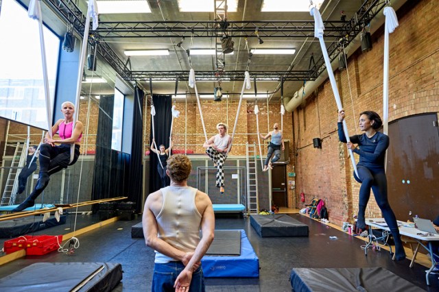 MND25reh 057 Jemima Brown, Bella Aubin, Lennin Nelson McClure, Ali Goldsmith, Kat Collings