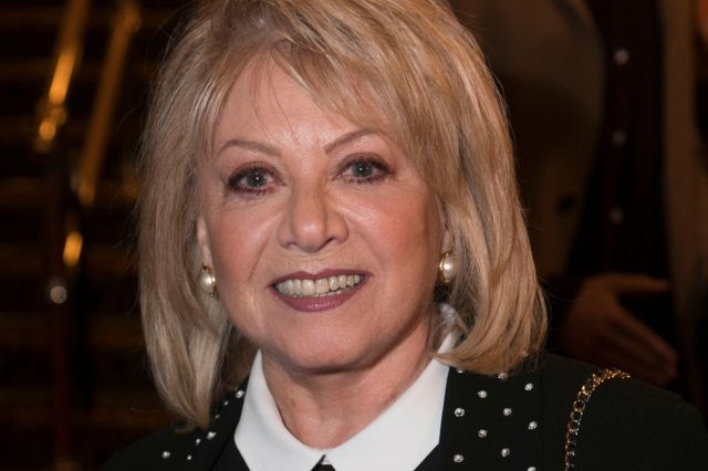 Elaine Paige