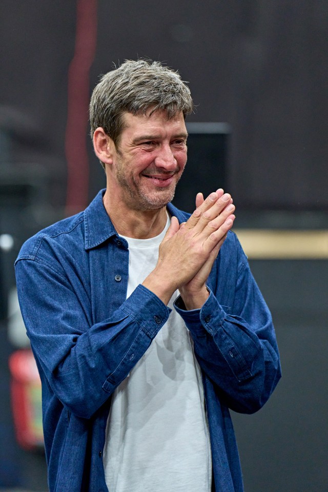 Adrian Bower en répétitions pour «Till the Stars Down». Crédit manuel harlan.jpg