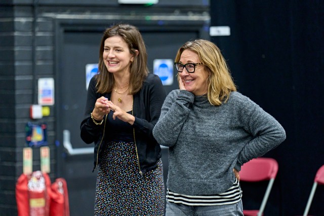 Aisling Loftus et Dorothy Atkinson en répétitions pour «Till The Stars Down». Crédit Manuel Harlan