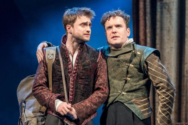 Daniel Radcliffe et Joshua McGuire à Rosencrantz et Guildenstern sont morts à l'ancien Vic
