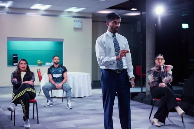 Sabrina Sandhu, Arian Nik, Nikesh Patel, Shazia Nicholls à vitesse