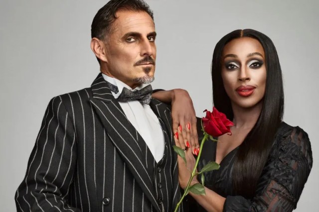 Alexandra Burke comme Morticia Addams avec Ricardo Afonso comme Gomez Addams 60F8B1