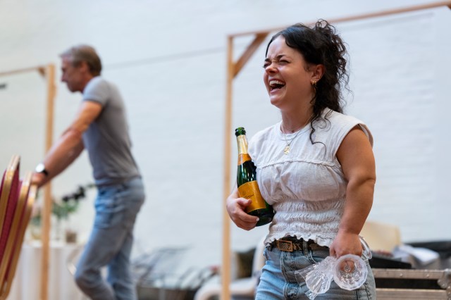 Francesca Mills (Ophelia) en répétitions pour Hamlet au National Theatre. (c) Sam Taylor 63