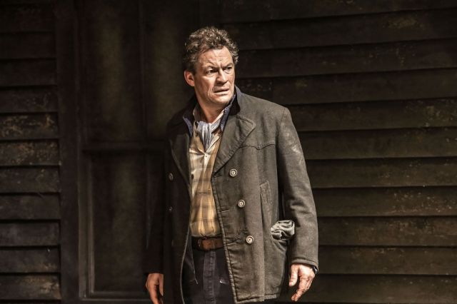 Dominic West en vue du pont