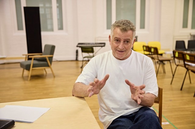 1129 143 C Brinkhoff Moegenburg