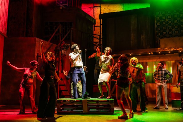 Natey Jones, Madeline Charlemagne et le casting de The Hard plus qu'ils viennent