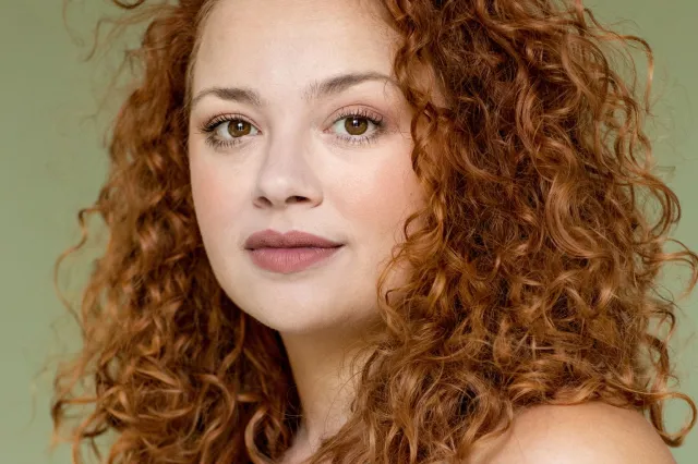 Carrie Hope Fletcher (2)