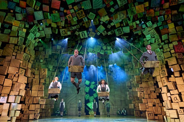 Matilda la comédie musicale septembre 2025 Équipe 2 avec edie mccaig comte malda 2025 Manuel Harlan 407812