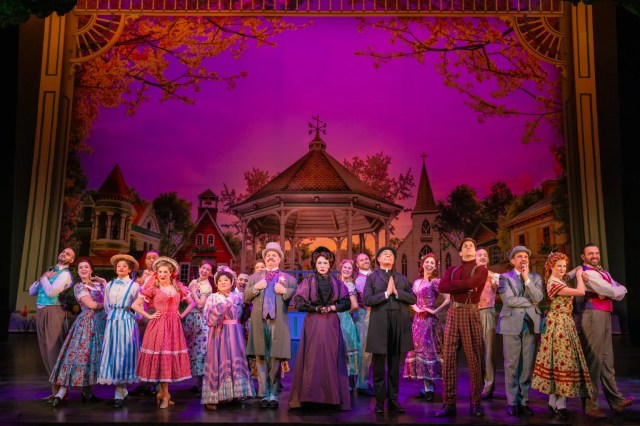 01 The Cast of Schmigadoon Photo by Matthew Murphy and Evan Zimmerman