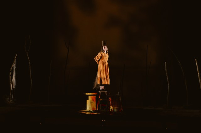 Bryony Kimmings dans BogWitch au Soho Theatre Walthamstow, © Rosie Powell