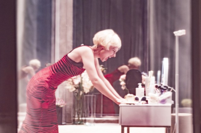 Les servantes de l'entrepôt Donmar – critique