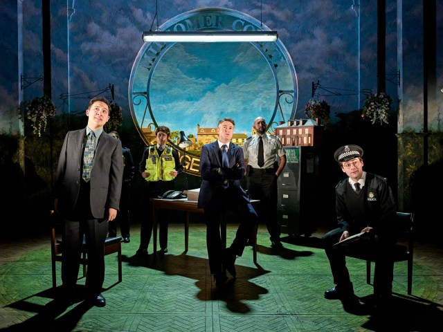 James Bradwell, Nathalie Barclay, Daniel Casey, Chris Agha et Rupert Sadler dans The Killings at Badger's Drift, ©Manuel Harlan