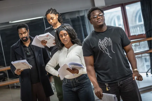 The Purlie Victorious company in rehearsals (1)