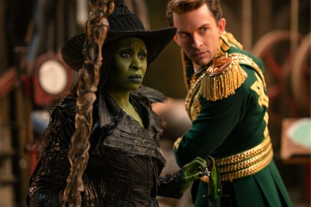 Cynthia Erivo and Jonathan Bailey in Wicked For Good