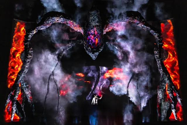 2 STRANGER THINGS BROADWAY S 1278 PJZEDIT v005