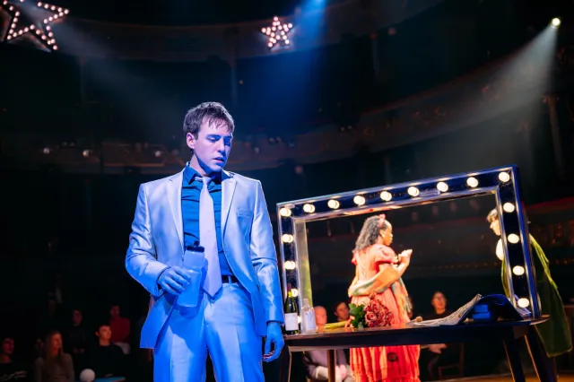 Lyceum One Day Jamie Muscato dans le rôle de Dexter image par Mihaela Bodlovic 132