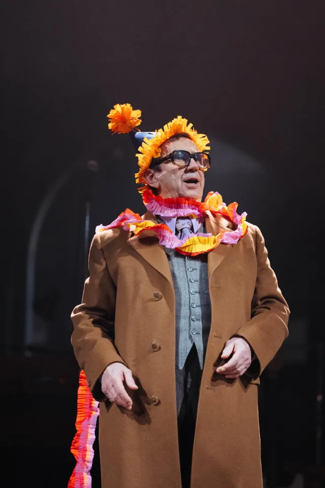 6. DENTS ET SOURIRES. Phil Daniels (Saraffien). Photo par Hélène Murray 6. DENTS ET SOURIRES. Phil Daniels (Saraffien). Photo par Hélène Murray