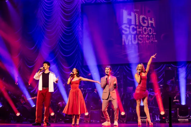 Tobias Turley, Leonor Correi, Caitlin Tipping et Luke Bayer