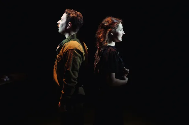 Preston Nyman et Eva Feiler dans Cher Jack, Chère Louise