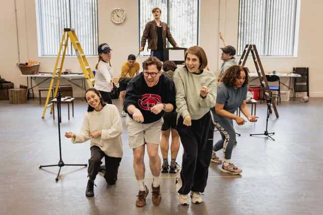 Claire Marie Hall, Ashley Tucker, Matt Cavendish, James Spence, Allie Dart, Mia Jerom Thespians Photographie de répétition par Mark Senior (13)