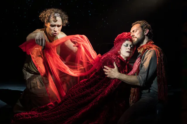 Fabian Soto Pacheco, Anna-Jane Casey and George Blagden in Kiss of the Spider Woman