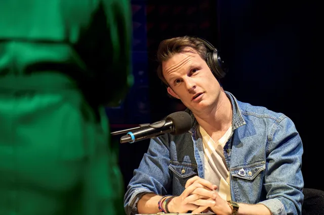 Dave Hearn dans Le médium