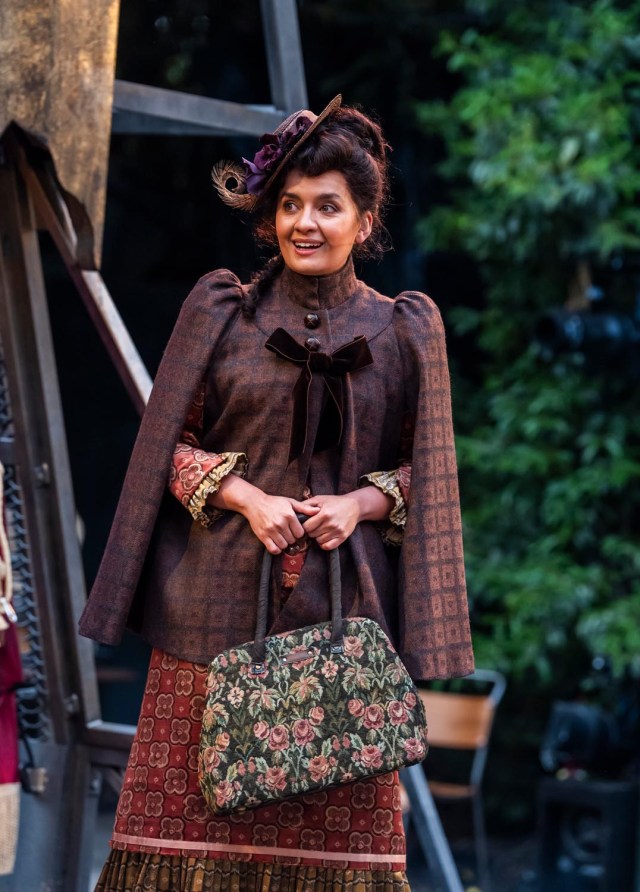 Sherlock Holmes. Nadi Kemp Sayfi (Marie). Crédit Tristram Kenton.