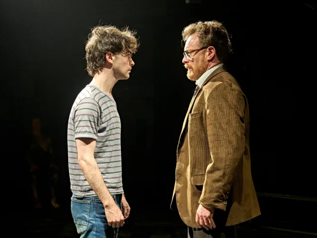 Noah Valentine (Alan Strang), Toby Stephens (Dr Martin Dysart) photo de Manuel Harlan
