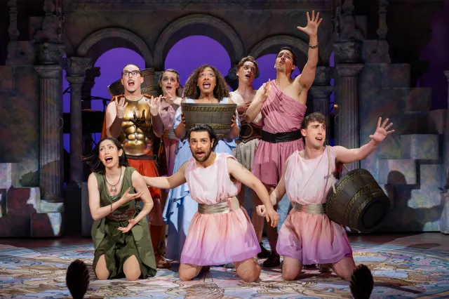 Marc Pickering, Claire Marie Hall, AT, JPF, Mia Jerome, James Spence, LL, CP dans Thespians Photos par Mark Senior