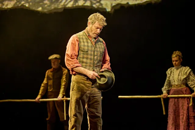 Stephen Beckett dans War Horse 2026 au Théâtre National (c) Brinkhoff Moegenburg 1136 0872 Stephen Beckett dans War Horse 2026 au Théâtre National (c) Brinkhoff Moegenburg 1136 0872