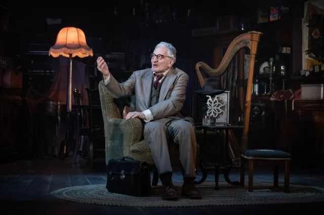 Henry Goodman in The Price