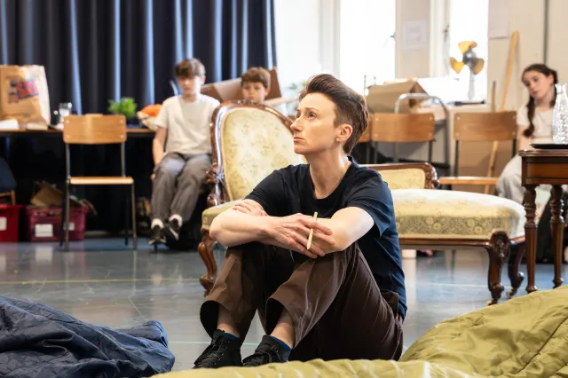 Jodie McNee (Alison Bechdel) en répétitions pour Fun Home au Royal Exchange Theatre crédit Johan Persson (1) Jodie McNee (Alison Bechdel) en répétitions pour Fun Home au Royal Exchange Theatre crédit Johan Persson (1)