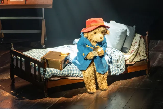 Paddington The Musical, photo by Johan Persson (2)