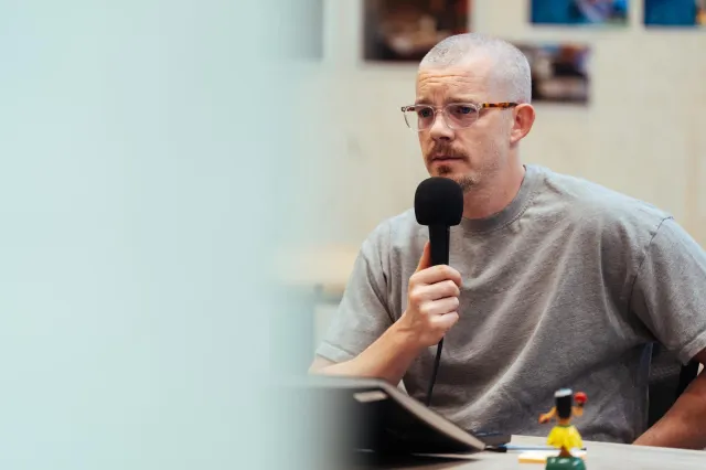 Russell Tovey in rehearsals for THE GUILTY Donmar Warehouse photo by Helen Murray(4)