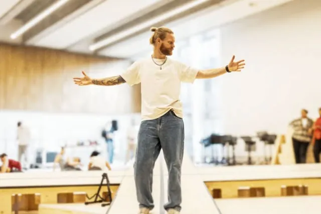 WhatsOnStage.com