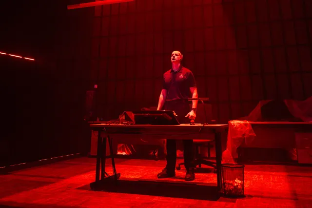 Russell Tovey dans Le Coupable