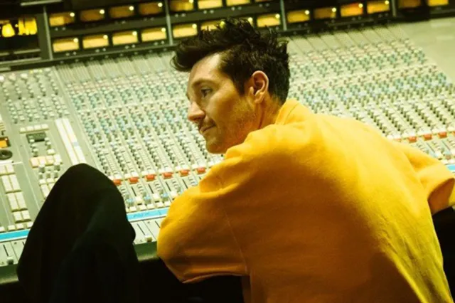bastille dan smith