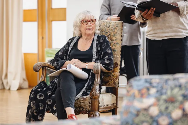 Susan Penhaligon en répétitions pour THE MOUSETRAP 75TH ANNIVERSARY UK TOUR, Crédit Danny Kaan 2 Susan Penhaligon en répétitions pour THE MOUSETRAP 75TH ANNIVERSARY UK TOUR, Crédit Danny Kaan 2