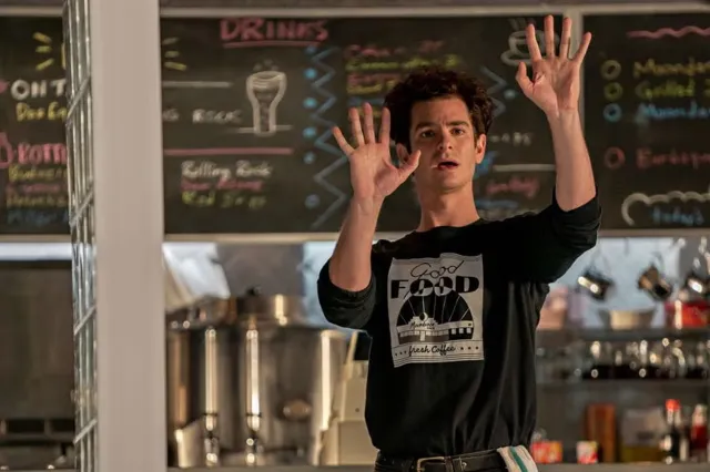 Andrew Garfield dans le rôle de Jonathan Larson