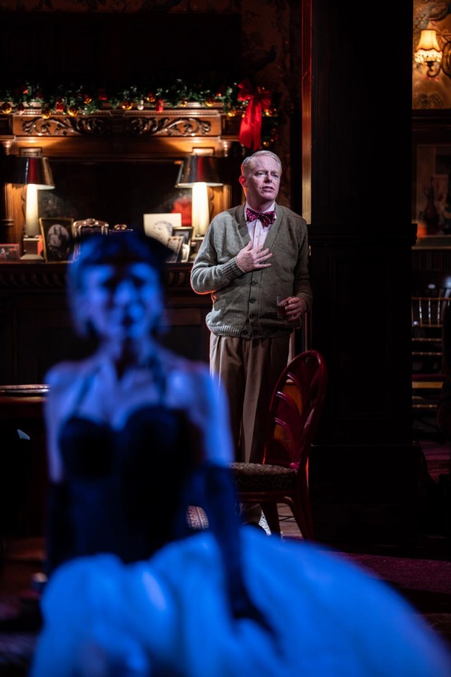 Charlotte d'Amboise (Le Cygne), Jesse Tyler Ferguson (Truman Capote) photo de Johan Persson Charlotte d'Amboise (Le Cygne), Jesse Tyler Ferguson (Truman Capote) photo de Johan Persson