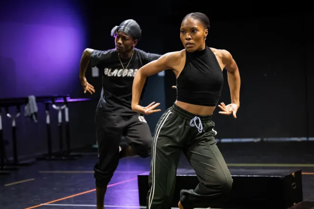 Nahum Mclean et Monique Jonas dans les répétitions de The Brown Suite (c) Mark Senior The BrownSuite Nahum Mclean et Monique Jonas dans les répétitions de The Brown Suite (c) Mark Senior The BrownSuite
