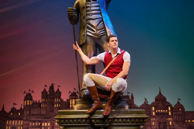 WickedLondon Jordan Litz (Fiyero) Photo Matt Crockett 743 RT sm