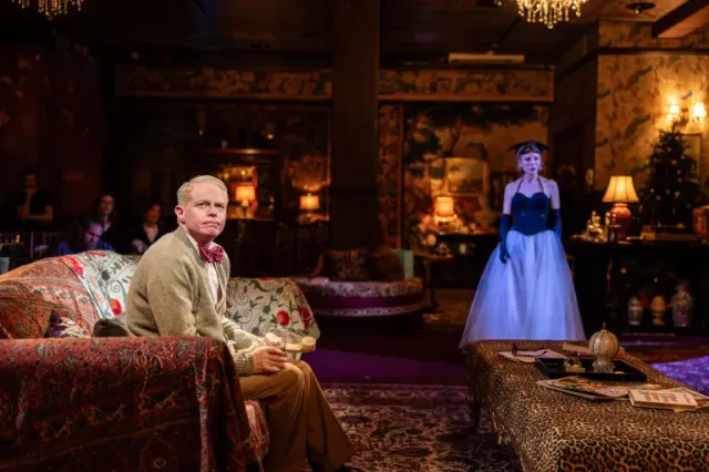 Jesse Tyler Ferguson et Charlotte d'Amboise parlent de Truman Capote et annulent la culture