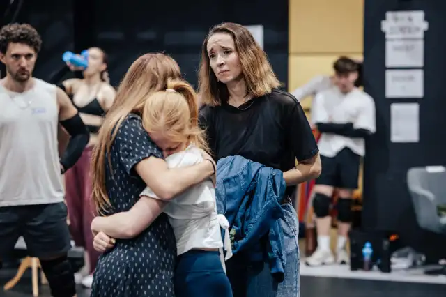 Alix Dunmore en répétition pour The Hunger Games On Stage crédit Danny Kaan